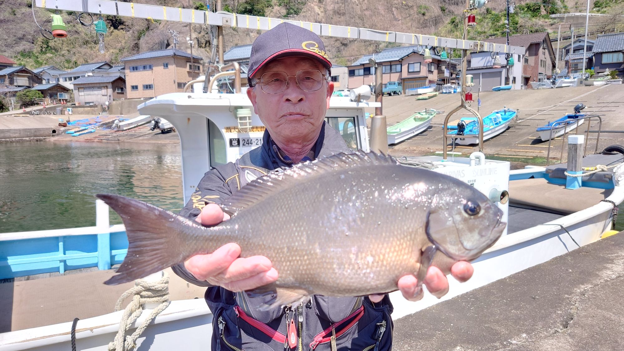 尾長グレ44ｃｍでした。