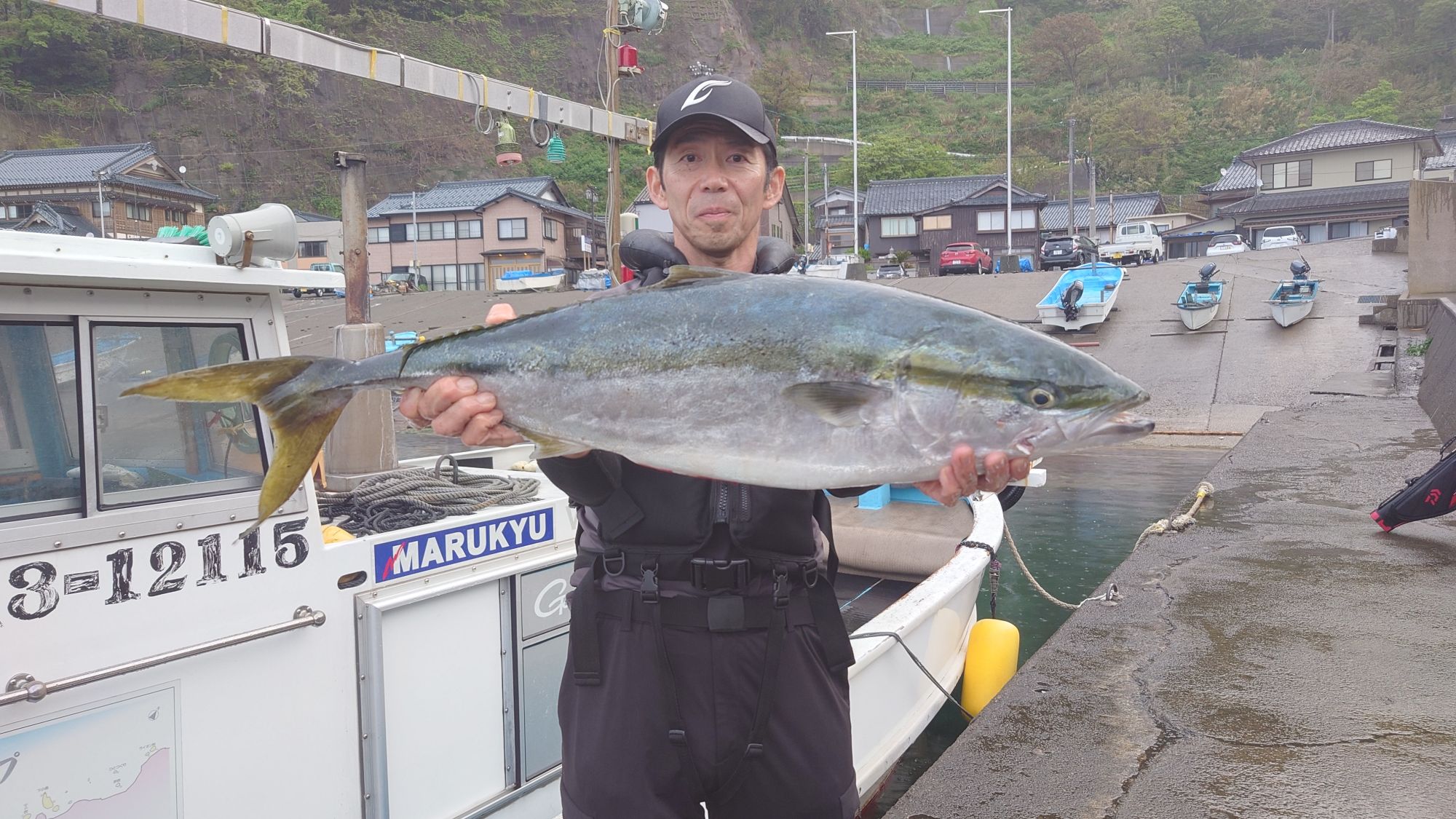 ブリ85ｃｍでした。