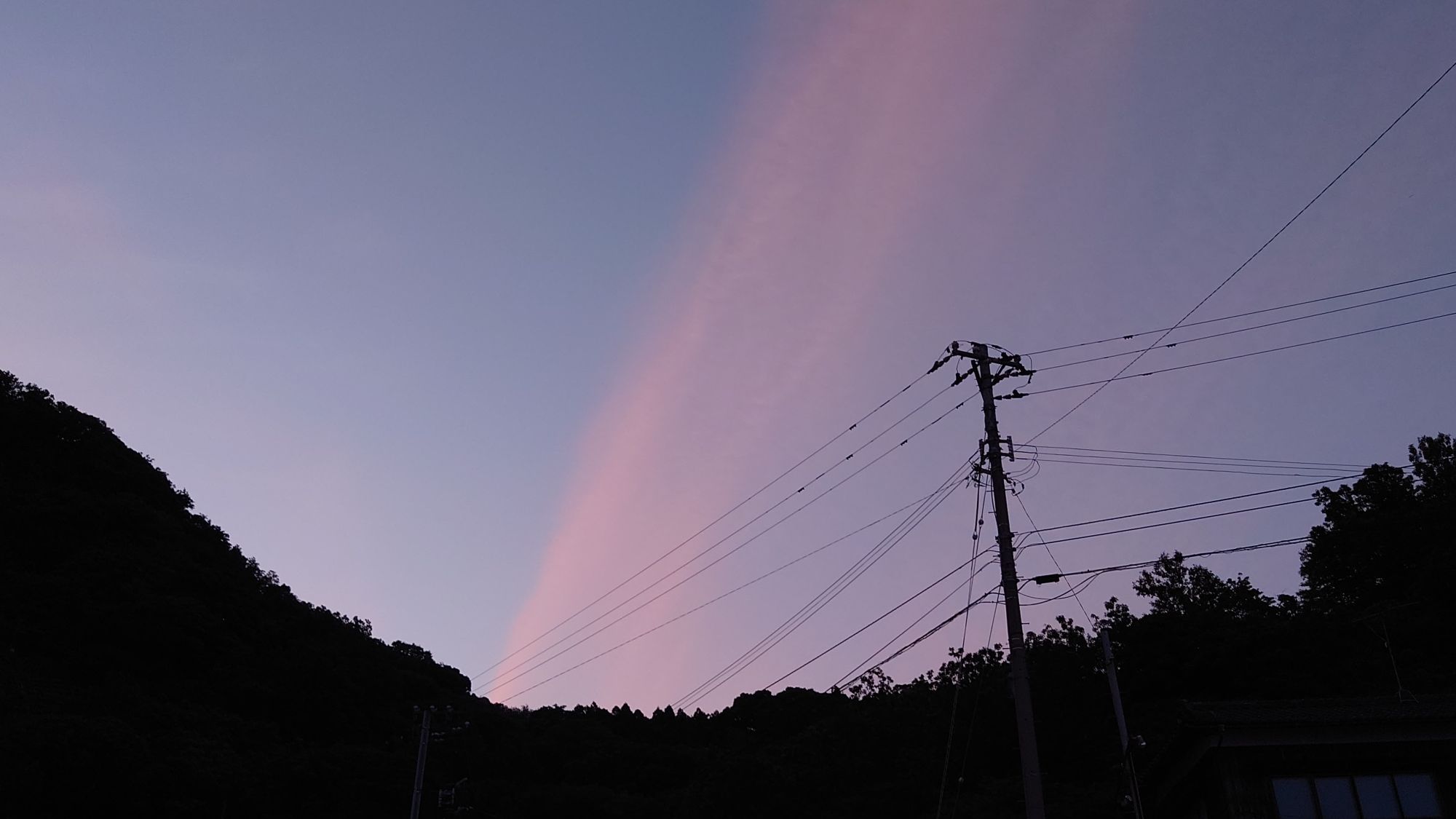 朝の空