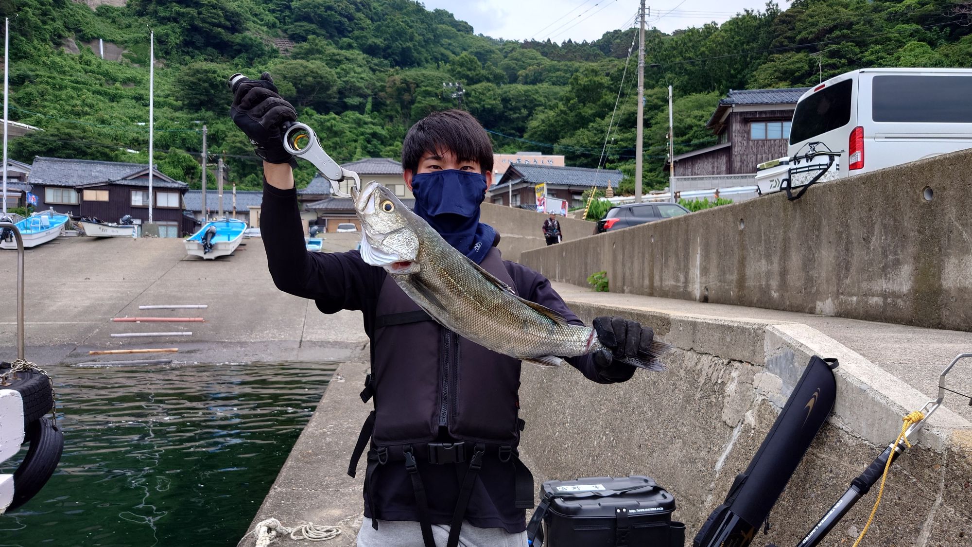 スズキ、